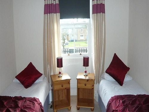 The Grapes Hotel Newcastleton ภายนอก รูปภาพ
